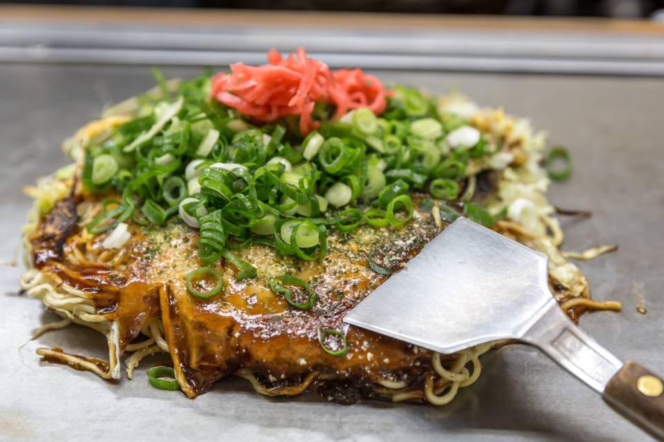okonomiyaki pizza japonesa, región de Kansai