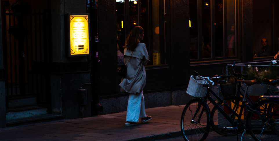 Seguridad en Japón para mujeres, caminar sola de noche